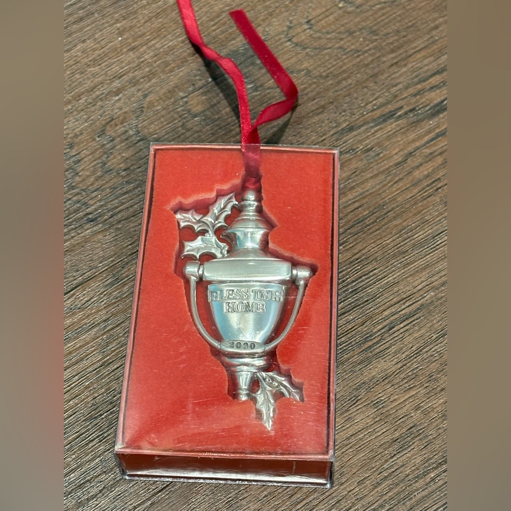 New in package LENOX 2000 Bless This House Door Knocker Pewter Ornament